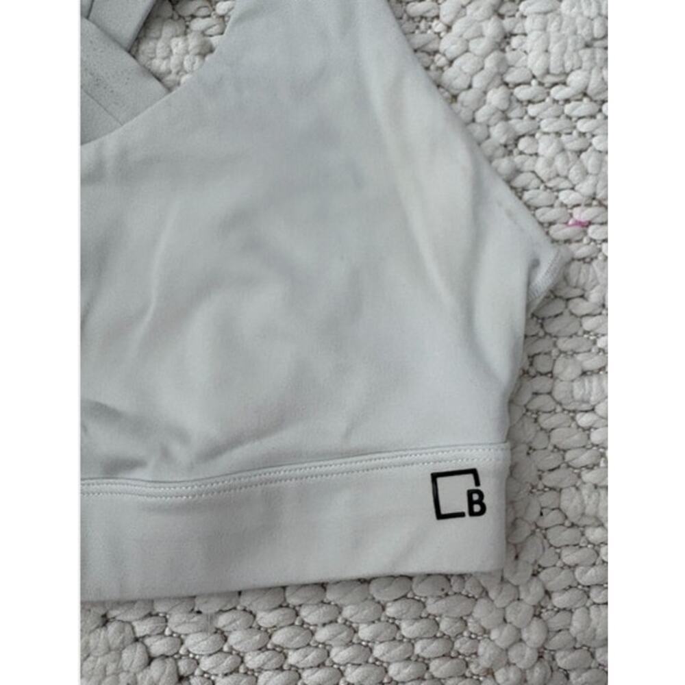 Baseline by Ashy Bines Women's White Cross-Back Sports Bra Size Small - Picture 2 of 3